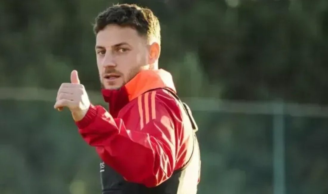 Trabzonspor, sok beki yeni transferi Mustafa Eskihellaç ile güçlendirdi